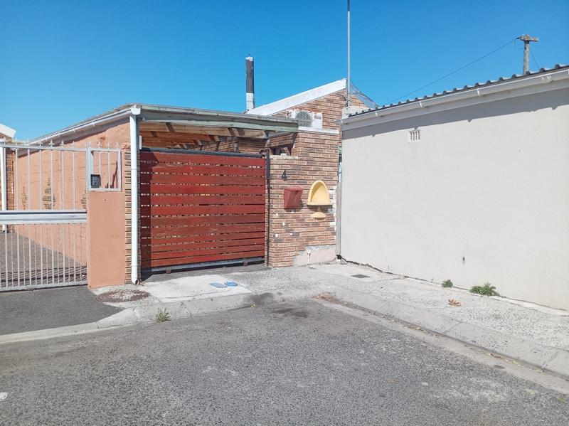 3 Bedroom Property for Sale in Strandfontein Western Cape